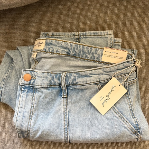 Universal Thread Slim Straight Vintage Stretch Jeans NWT - Picture 6 of 6